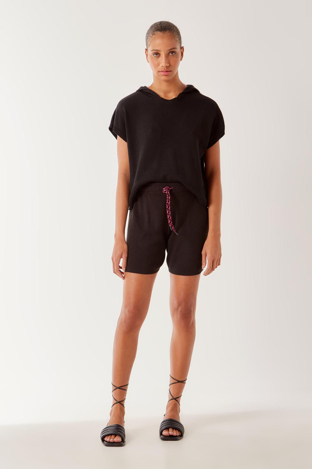 Bermuda Tricot Cordão - Preto
