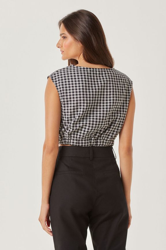 01037088_3002_2-BLUSA-CROPPED-XADREZ