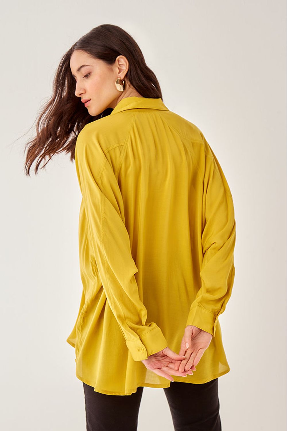 01038607_6059_3-CAMISA-VOIL-QUADRADA