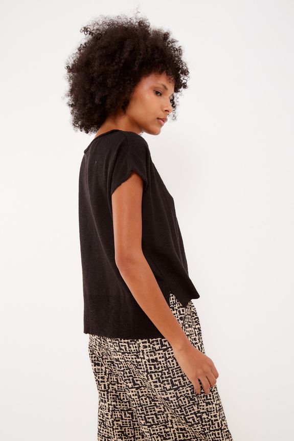 01038940_0002_2-BLUSA-TRICOT-QUADRADA