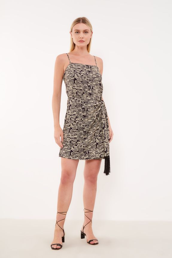 01039130_7373_1-VESTIDO-CURTO-EST-ADRI-PRETA