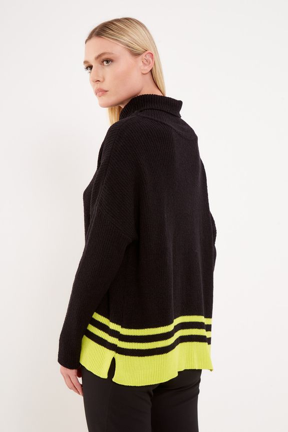 01038945_0002_2-SUETER-TRICOT-LISTRADO-C-BARRA