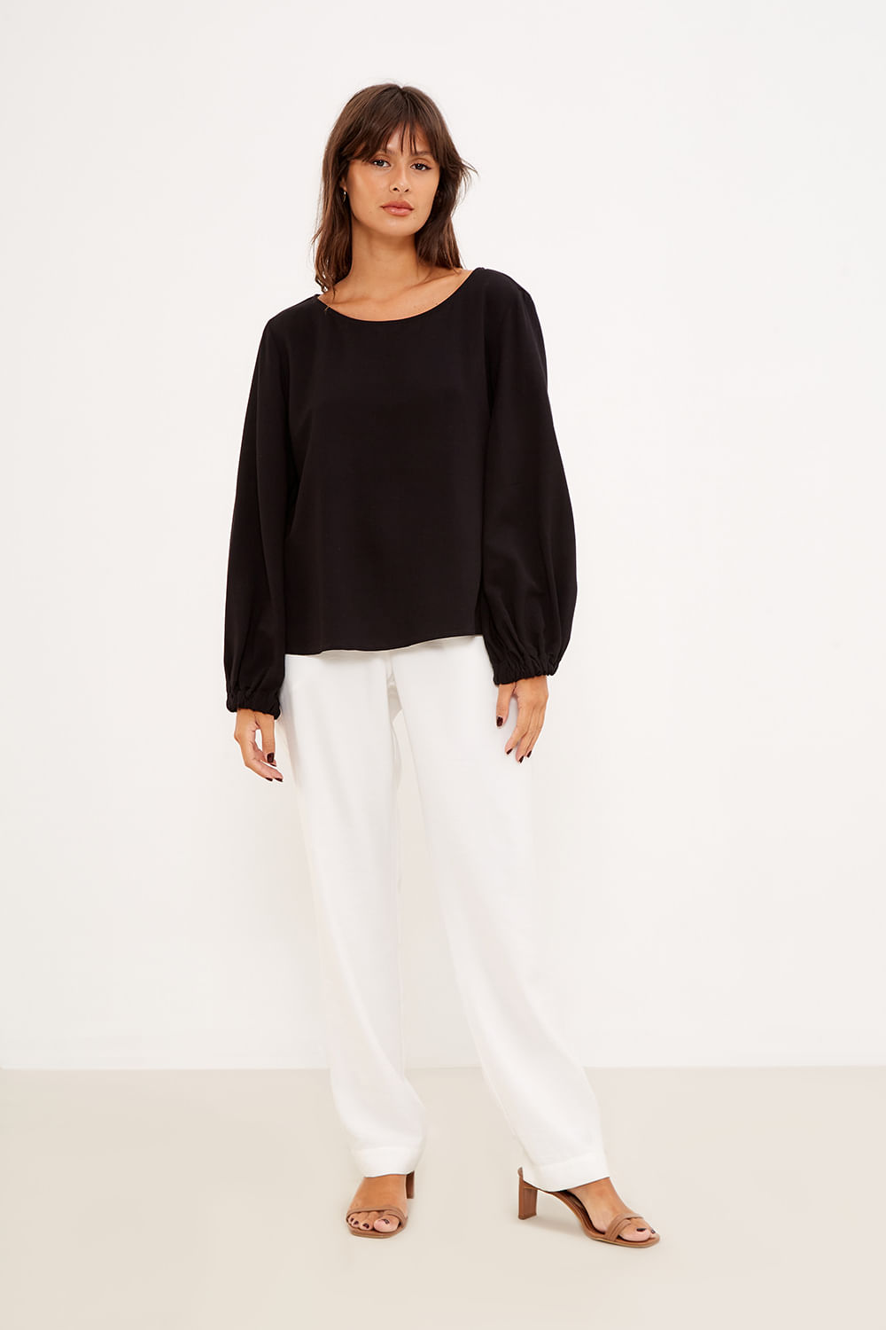Blusa Decote Costas - Preto