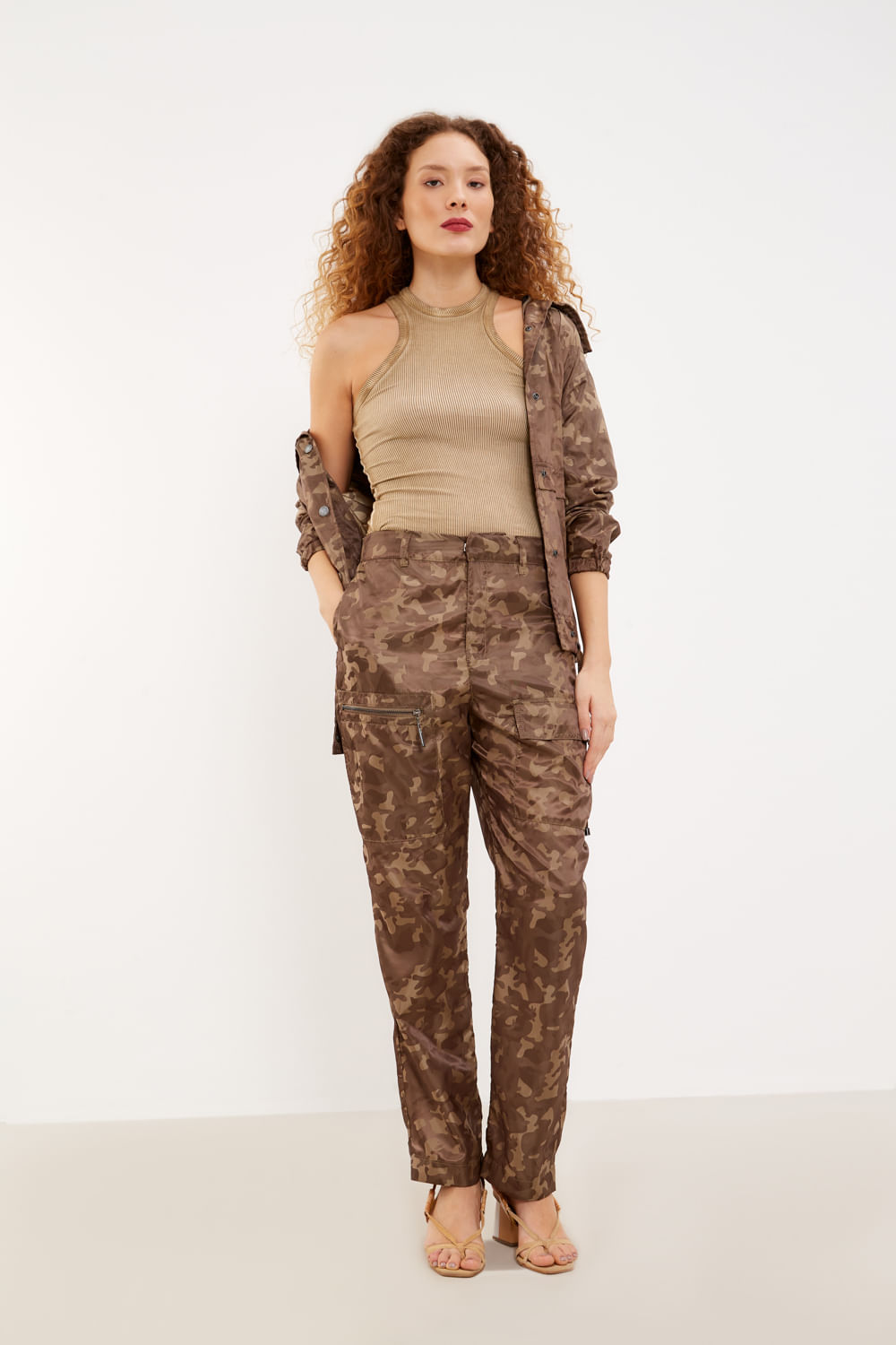 Calça Militar Maxi Bolsos - Verde Terra
