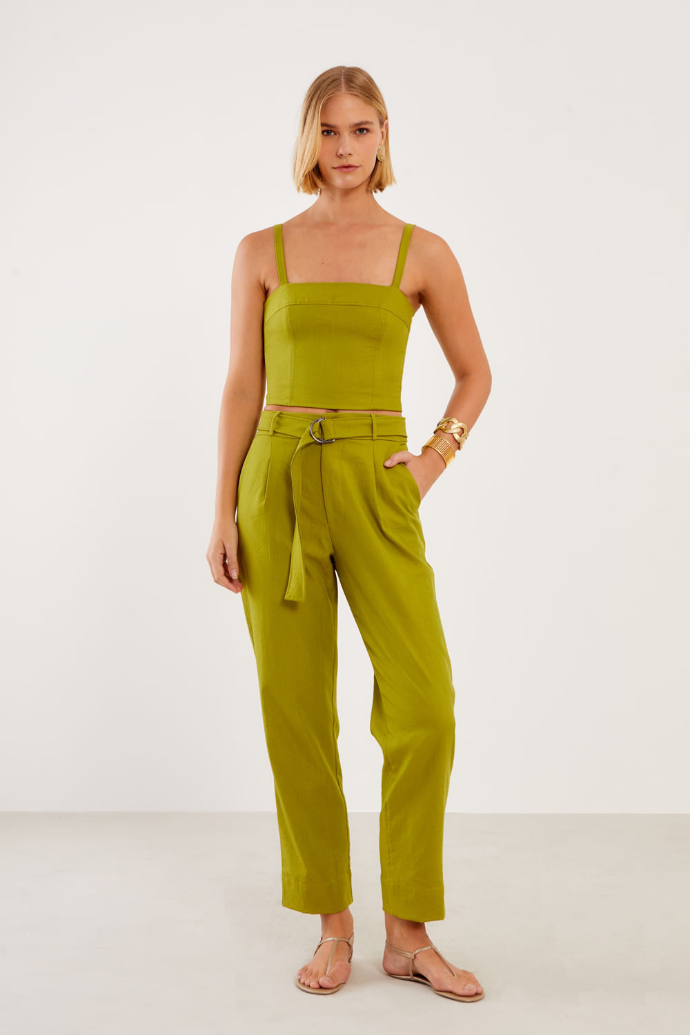 Calça Alfaiataria Faixa Com Fivela - Verde Olive