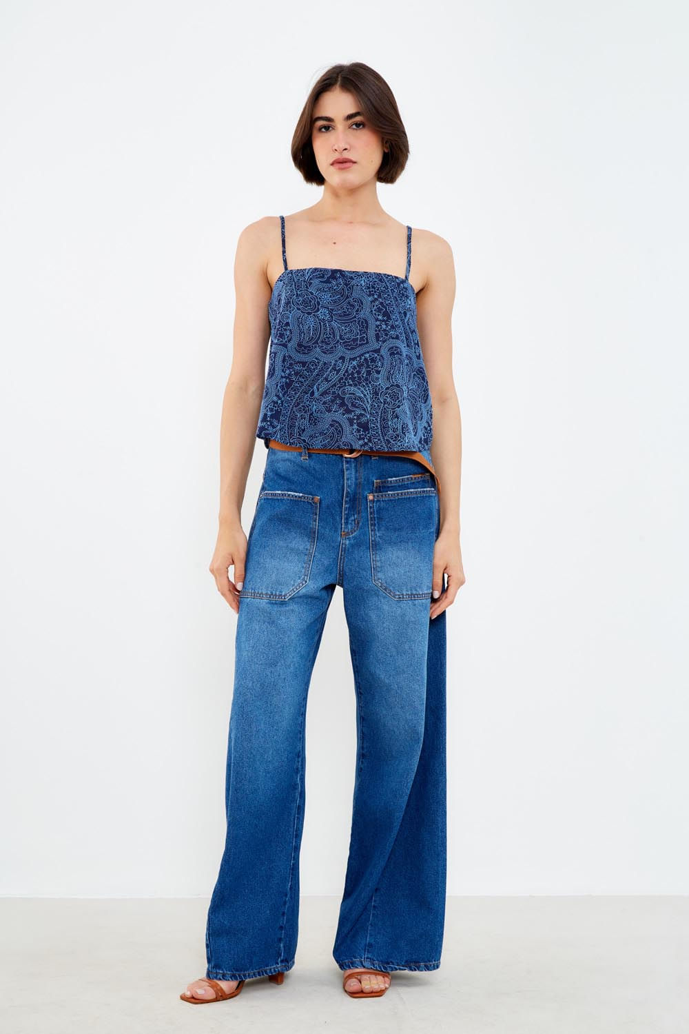 Blusa Alça Bordado Peace - Azul Marinho
