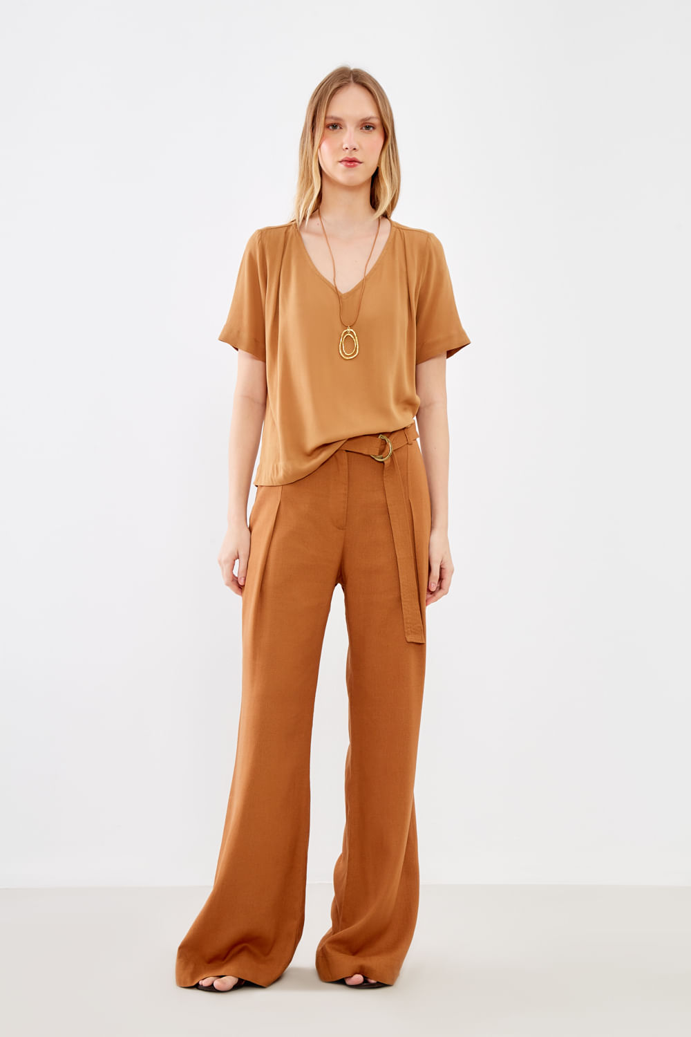 Blusa Casual Decote v - Bege Sand