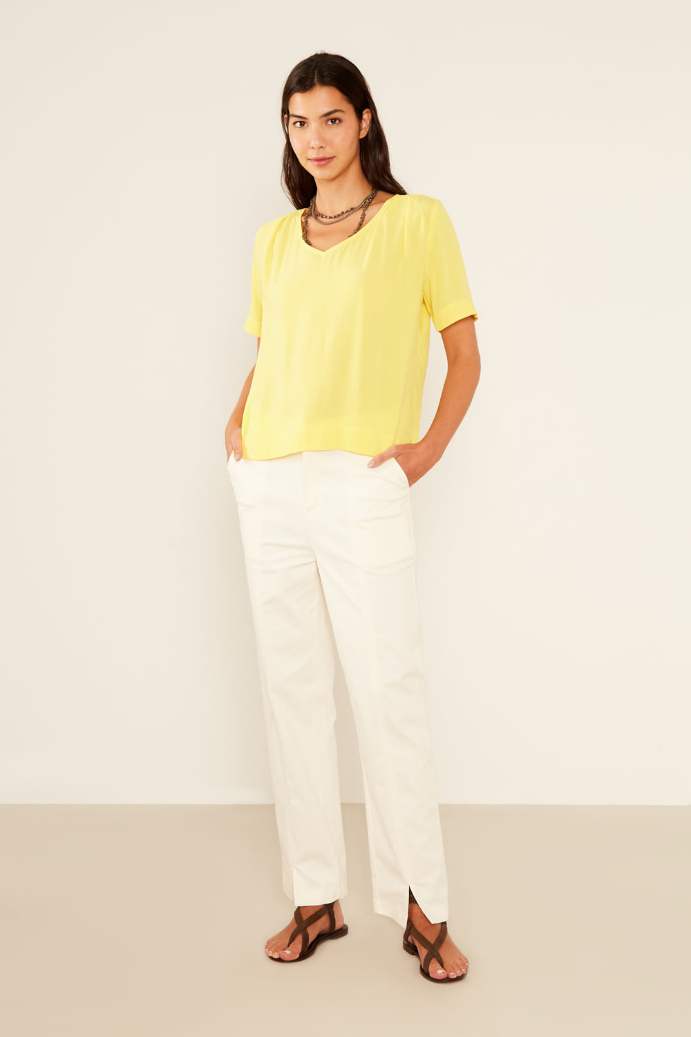 Blusa Casual Decote v - Amarelo Solar 15-0646tpx