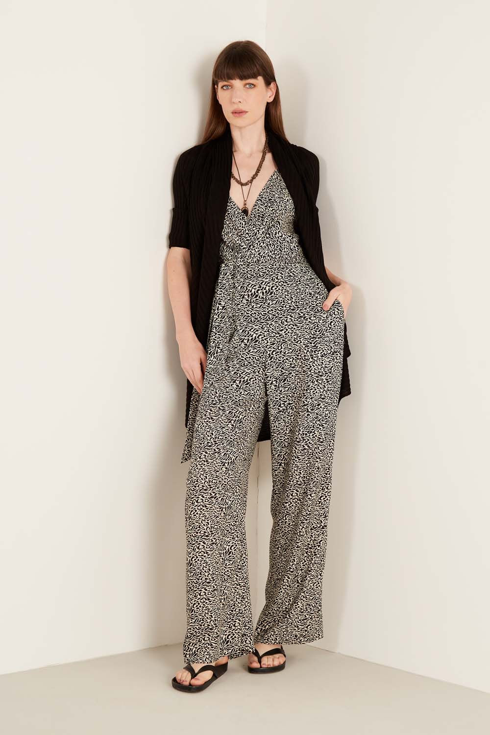 Casaco Tricot Decote - Preto