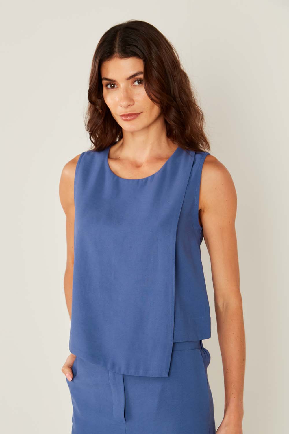Blusa Casual Assimétrica - Azul Indie