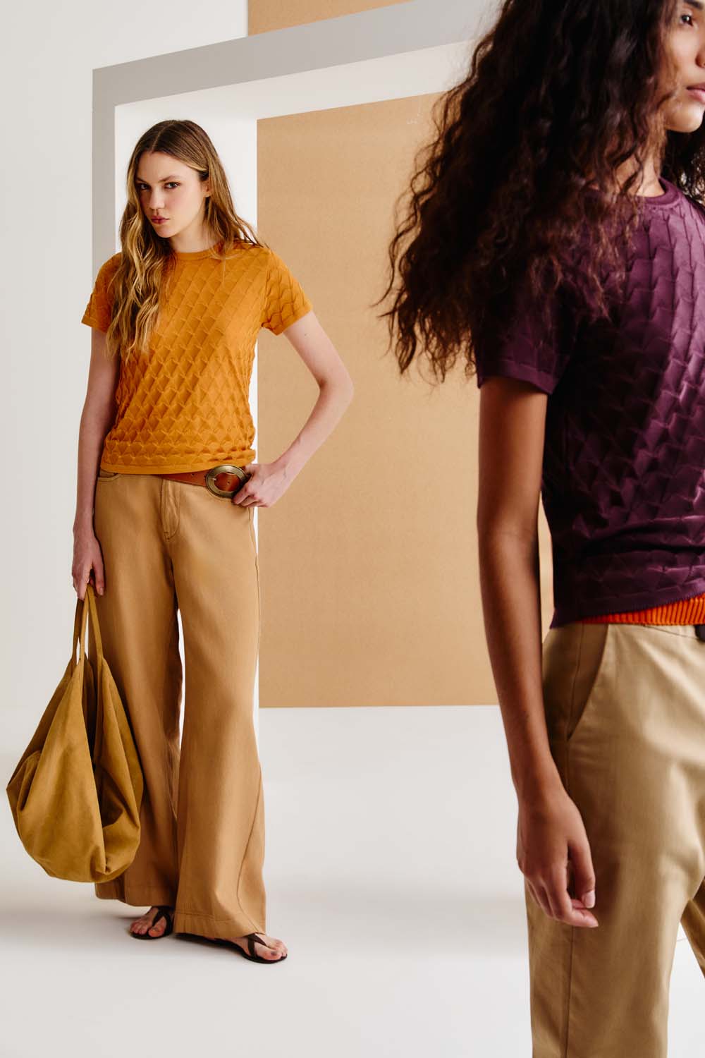 T-Shirt Tricot Triângulos - Amarelo Ambar