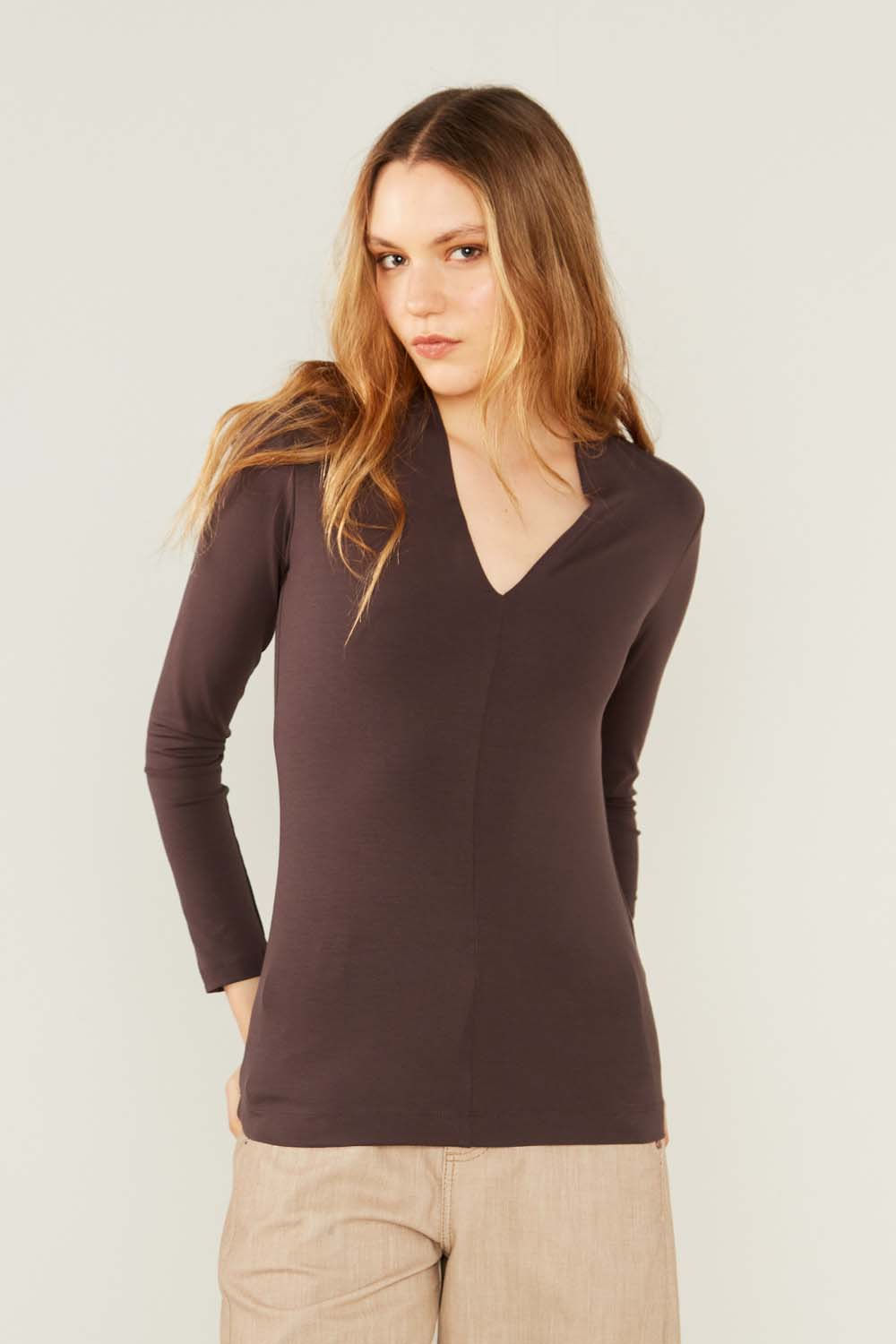 Blusa Malha Manga Longa Decote v - Marrom Mascavo