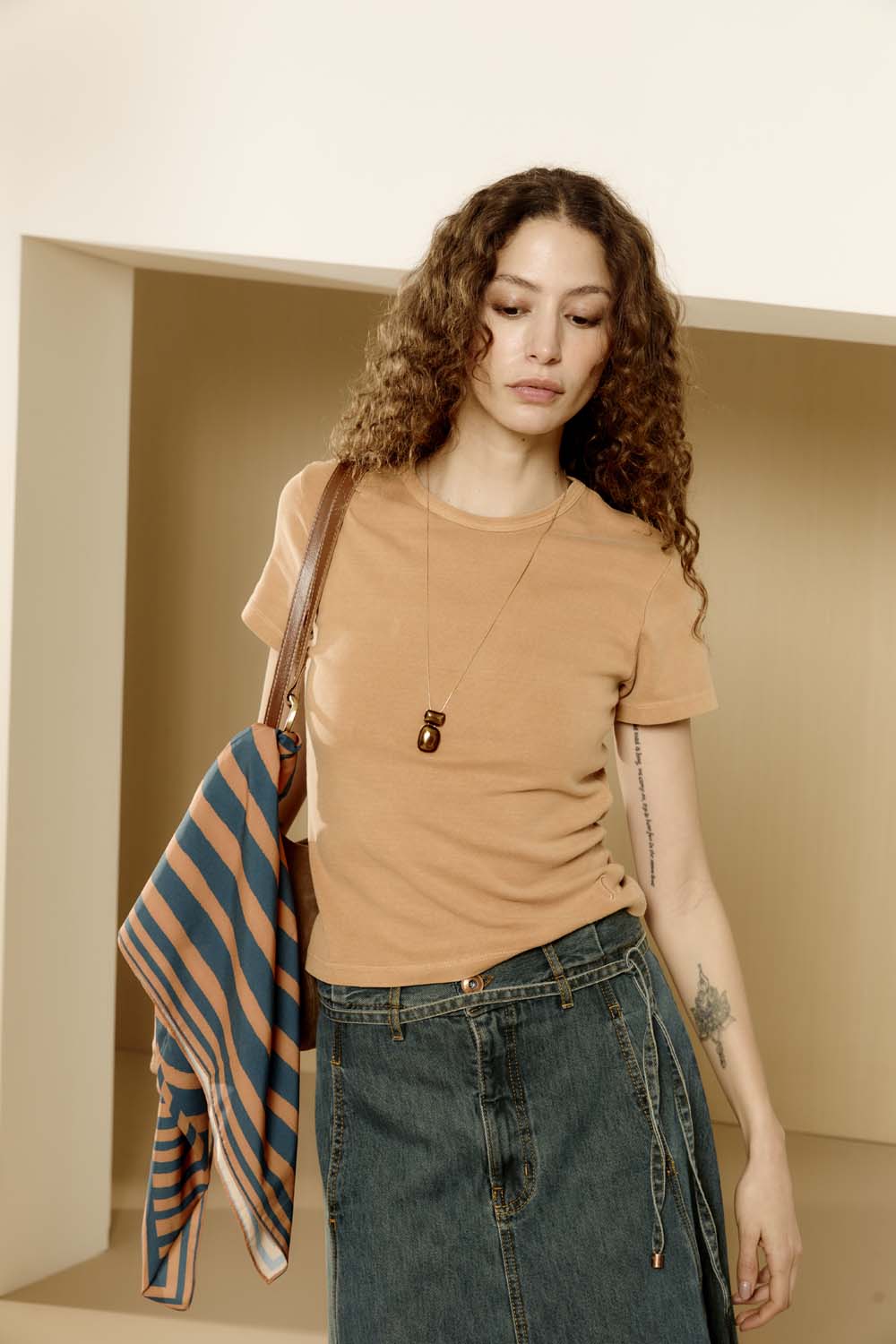 Blusa Malha Decote Careca - Bambu